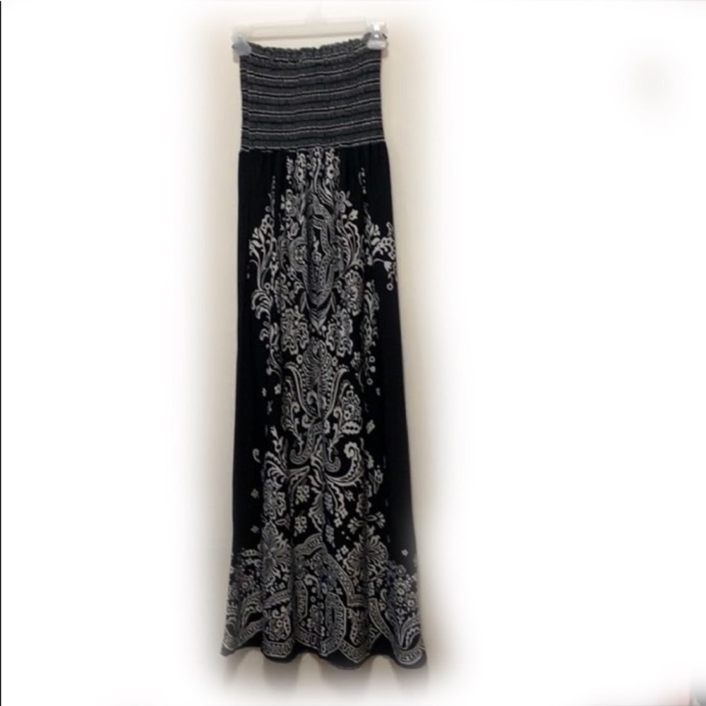 🏝She’s Cool Black and White tube dress size M